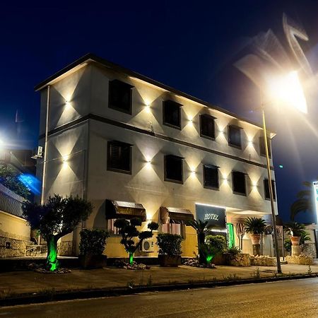 Hotel Martini Casavatore Exterior foto