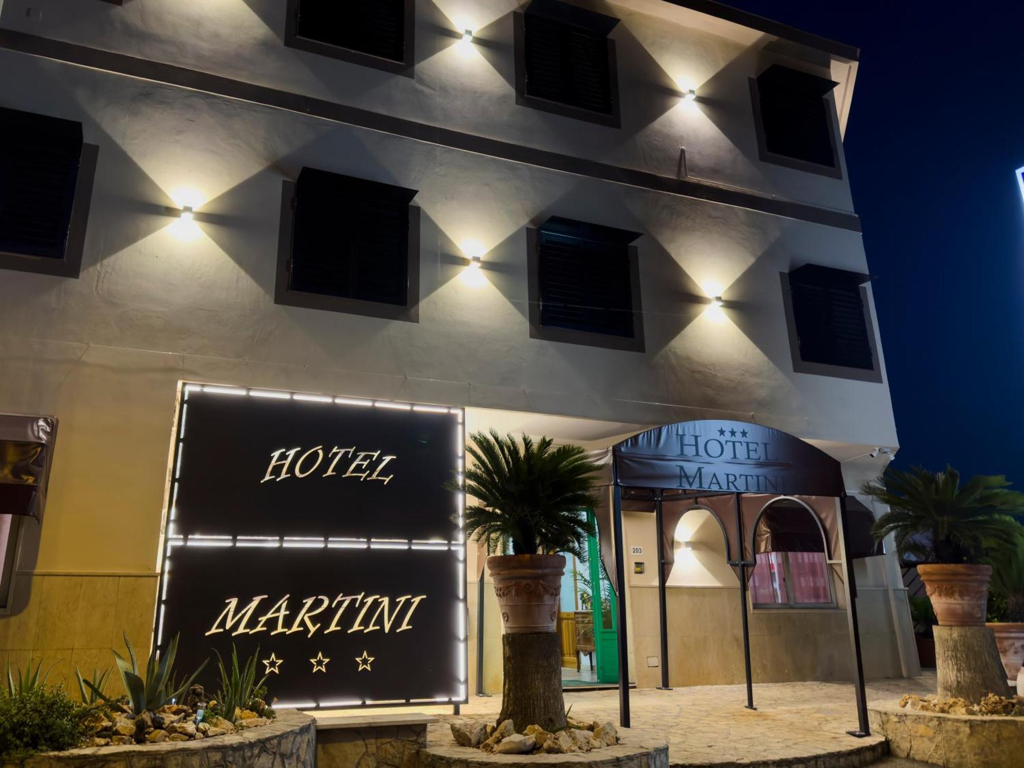 Hotel Martini Casavatore Exterior foto
